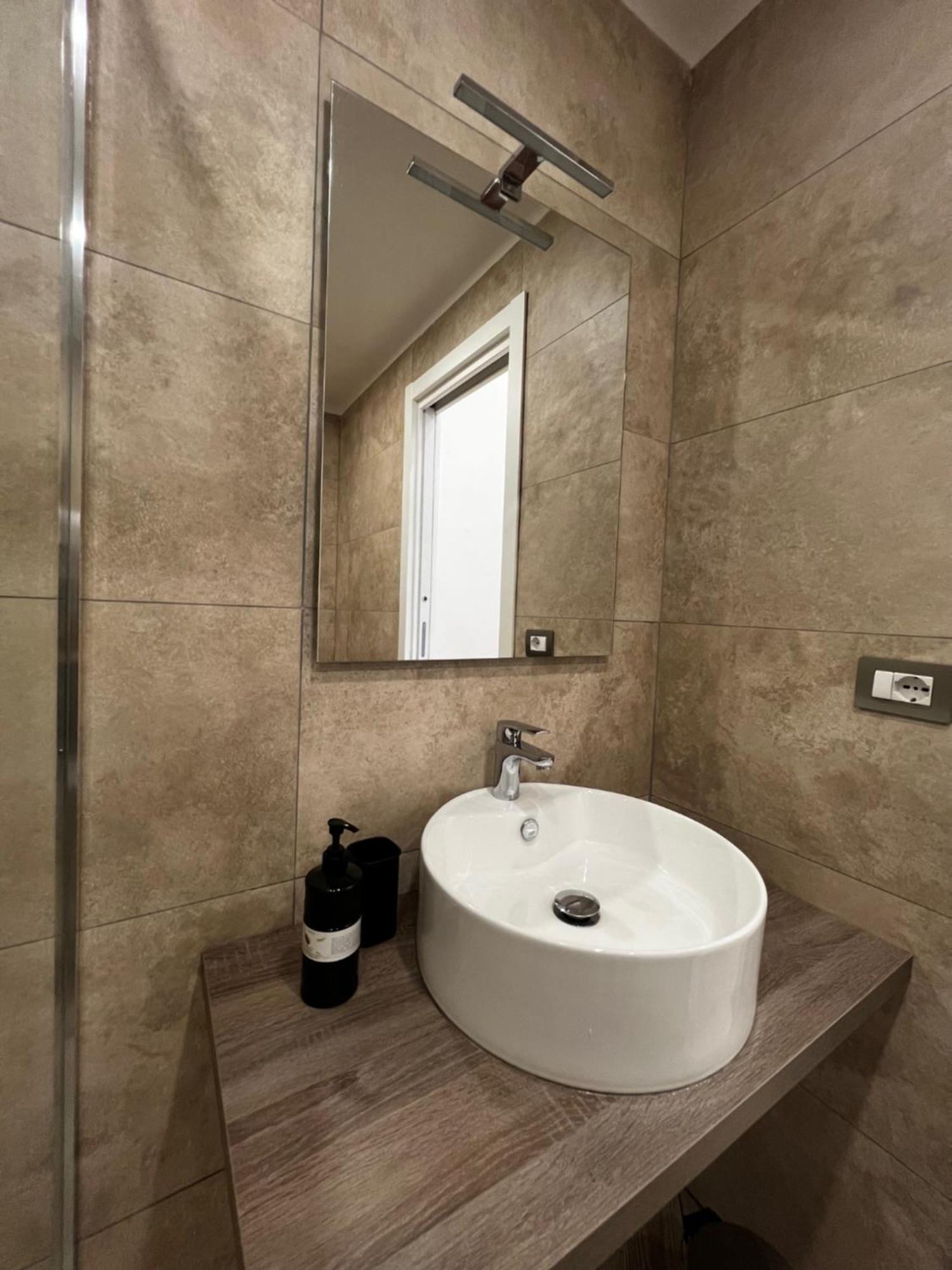 Bed and Breakfast Dimora Dei Decumani Neapol Zewnętrze zdjęcie